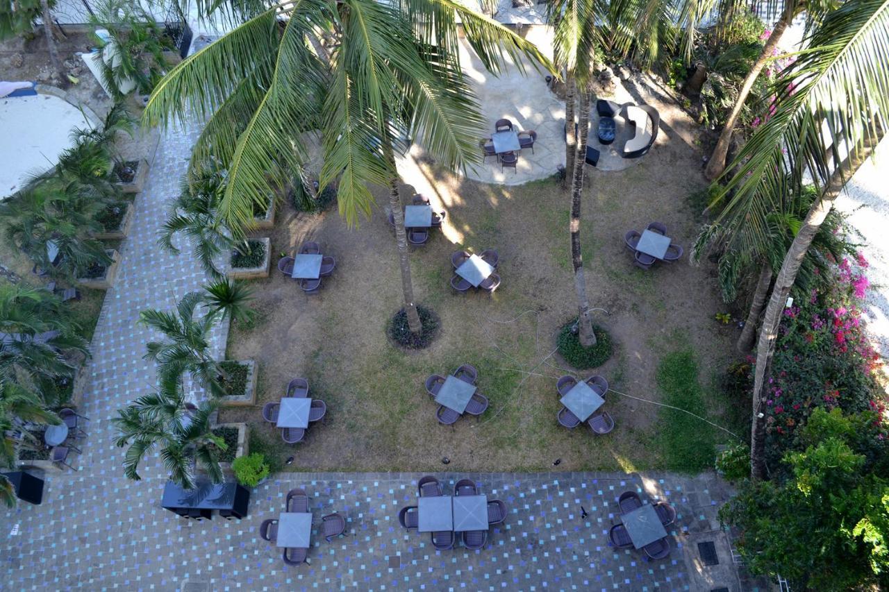 Cowrie Shell Beach Apartments Official Bamburi Exterior photo