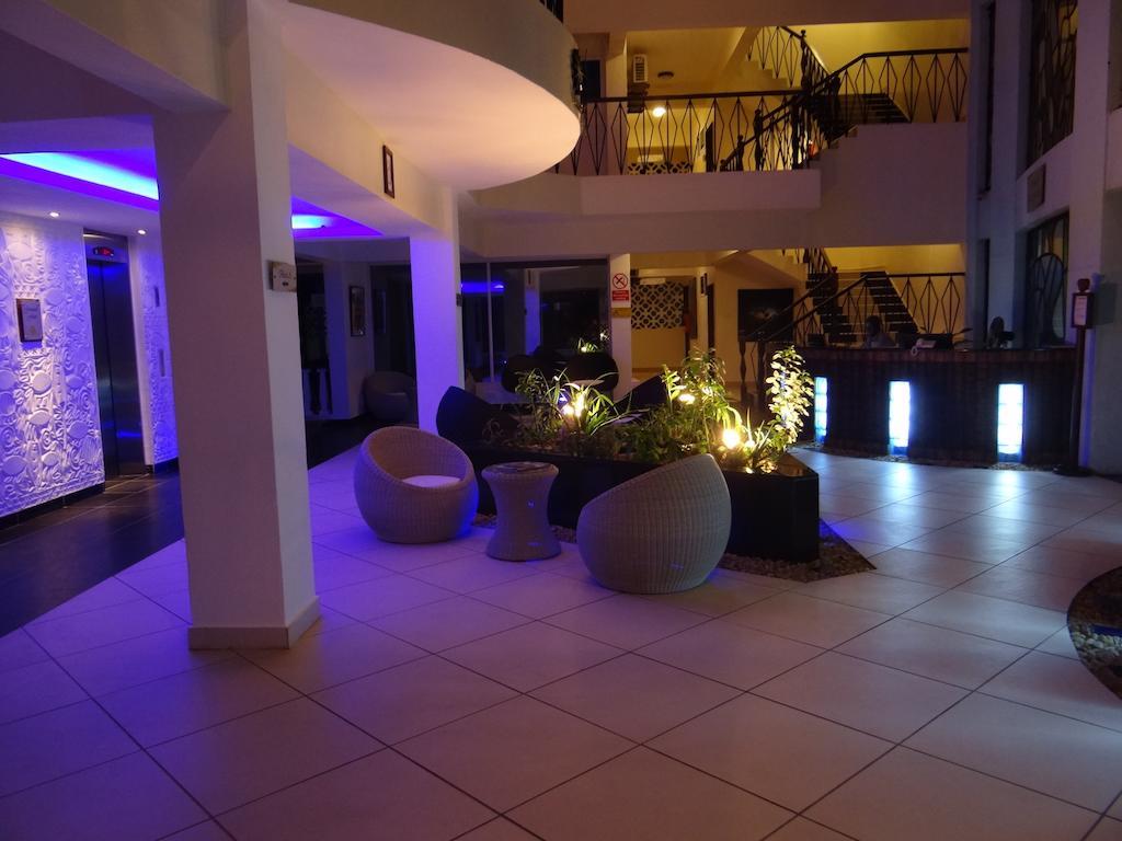 Cowrie Shell Beach Apartments Official Bamburi Exterior photo