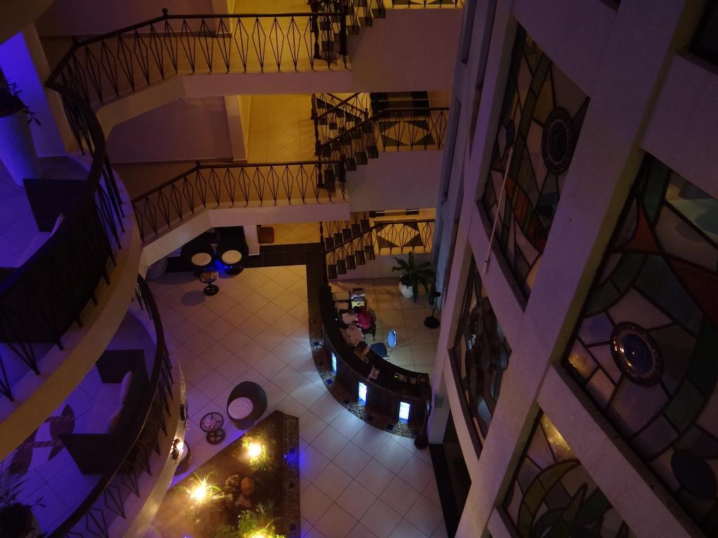 Cowrie Shell Beach Apartments Official Bamburi Exterior photo